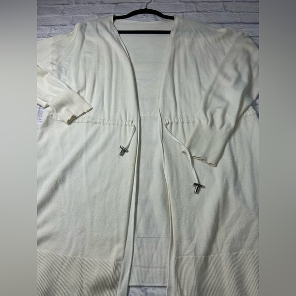 Elegant Cream/Ivory  Women's Sweater Cardigan with Drawstring Waist. Size XL - Picture 2 of 5